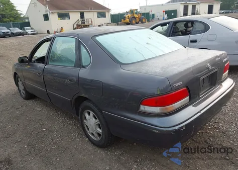 1996 Toyota Avalon Xl/Xls z USA, uszkodzony, nr VIN 4T1BF12B4TU066037